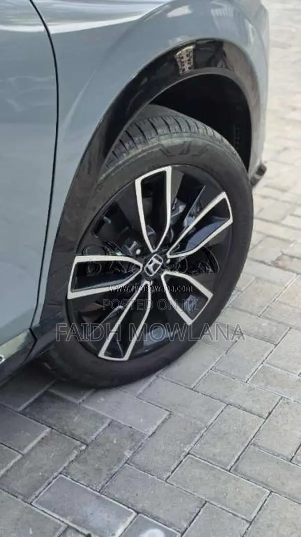Honda Vezel Z Play 2024 SUV Brand New