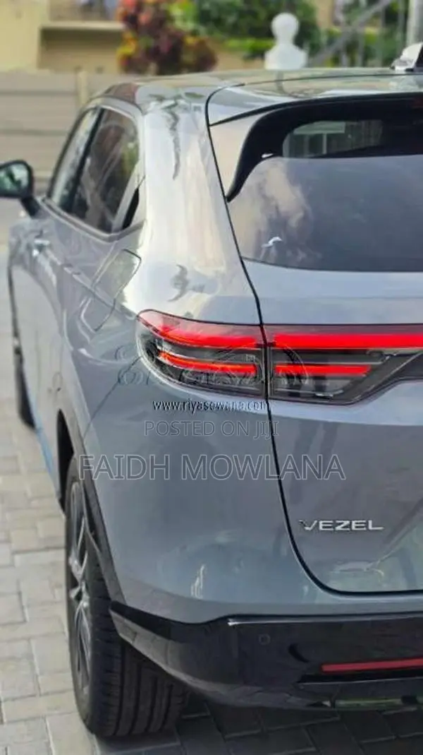 Honda Vezel Z Play 2024 SUV Brand New