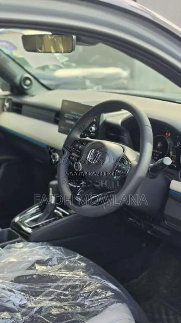 Honda Vezel Z Play 2024 SUV Brand New