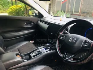 Honda Vezel 2014 SUV (Used)