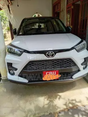 Toyota Raize 2025 SUV (Used)