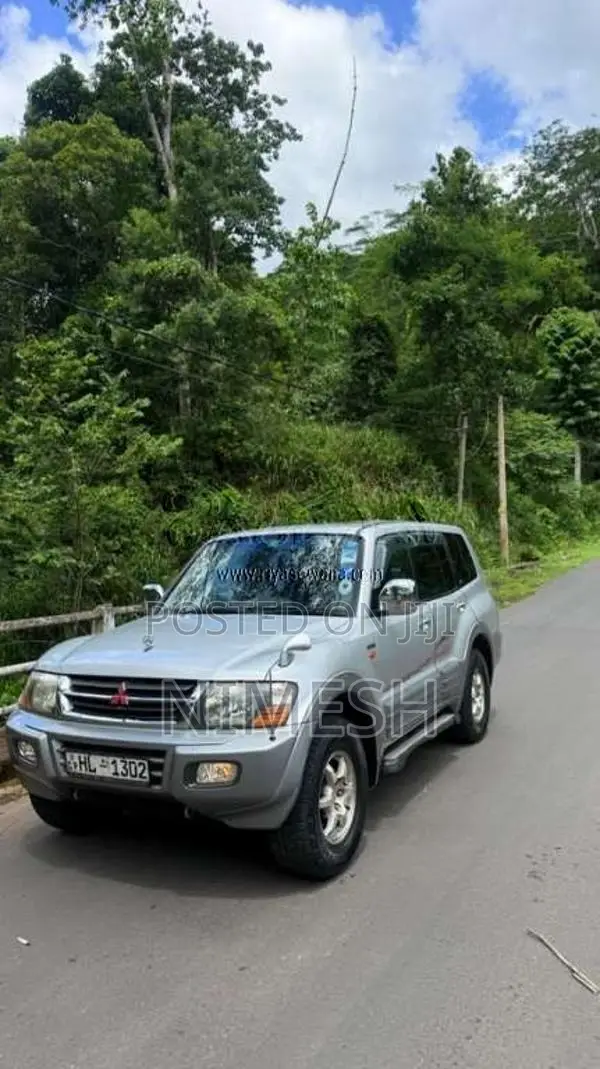 Mitsubishi Jeep 2003 SUV (Used)