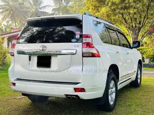 Toyota Land Cruiser 2014 SUV (Used)