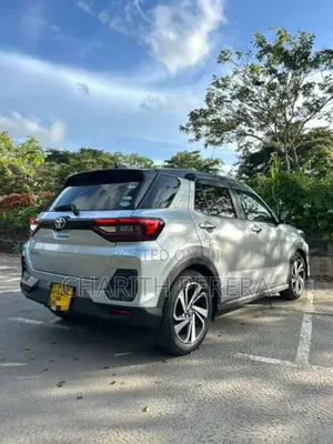 Toyota Raize 2020 SUV (Used)
