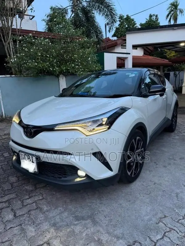 Toyota CHR NGX 10 2019 SUV (Used)
