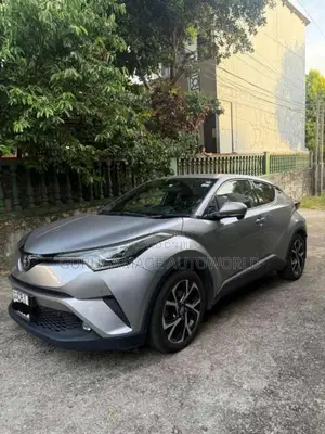 Toyota CHR 2018 SUV (Used)