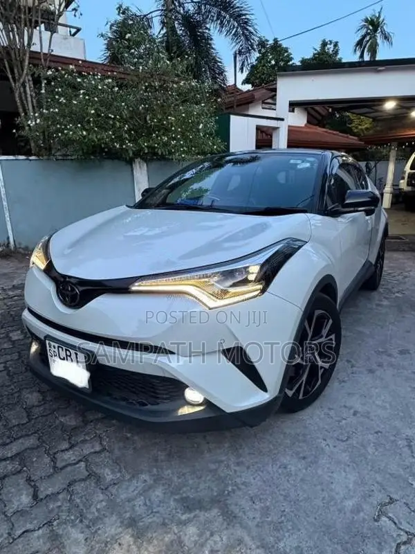 Toyota CHR NGX 10 2019 SUV (Used)