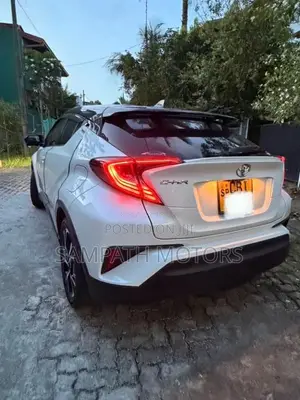 Toyota CHR NGX 10 2019 SUV (Used)