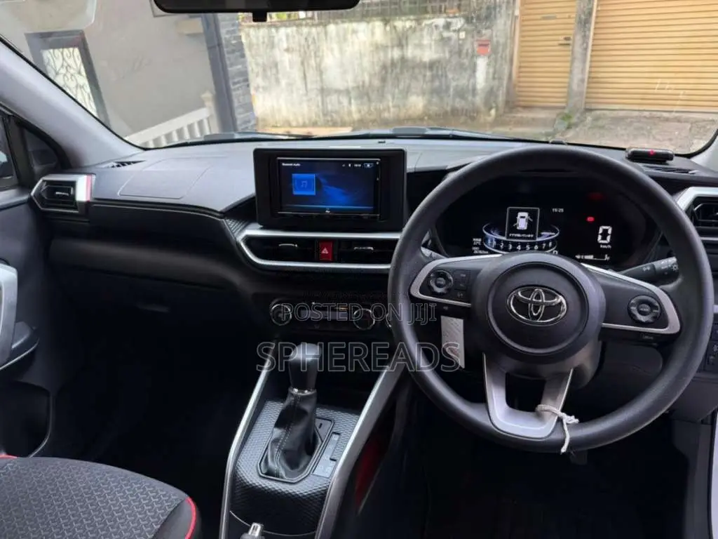 Toyota Raize G Grade 2024 SUV (Used)