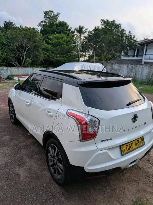 Micro Tivoli 2016 SUV (Used)