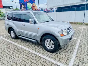 Mitsubishi Montero 2000 SUV (Used)