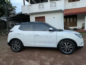 Micro Tivoli 2016 SUV (Used)