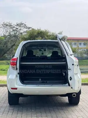 Toyota Vanguard 2013 SUV (Used)