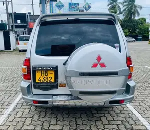 Mitsubishi Montero 2000 SUV (Used)