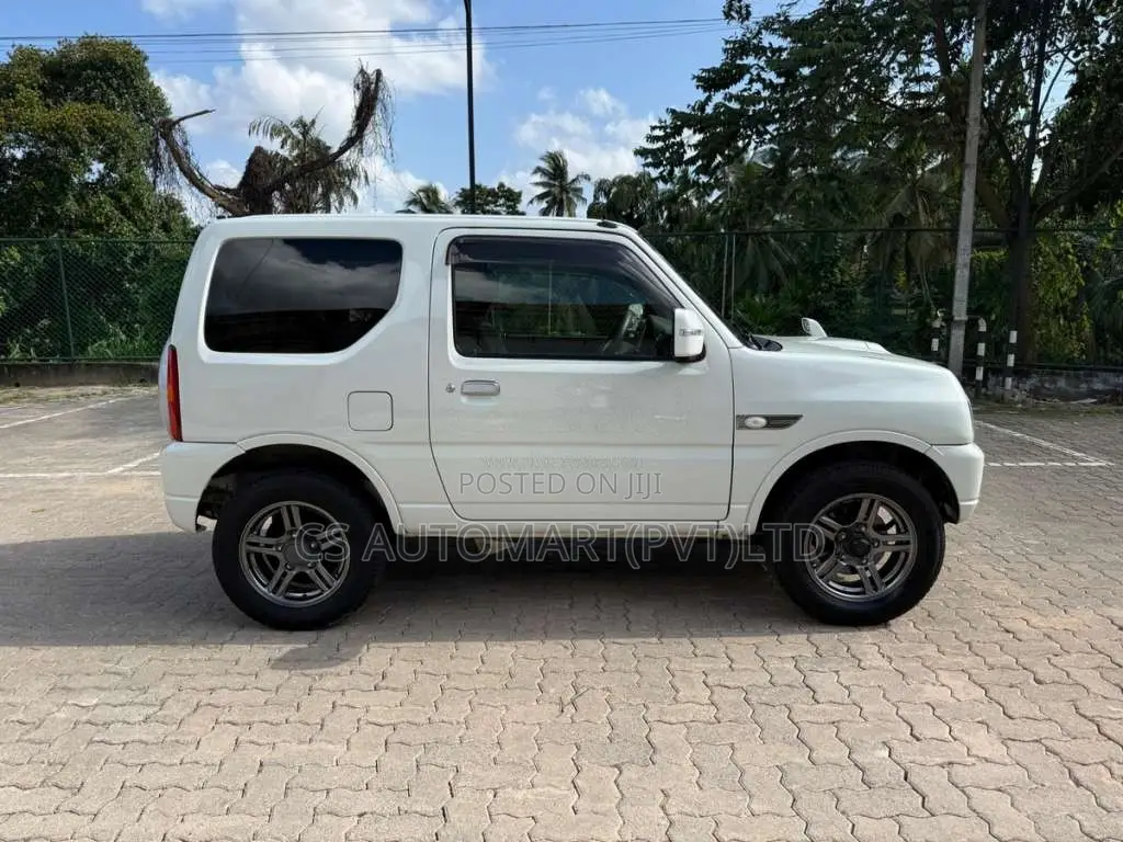 Suzuki Jimny 2017 SUV (Used)