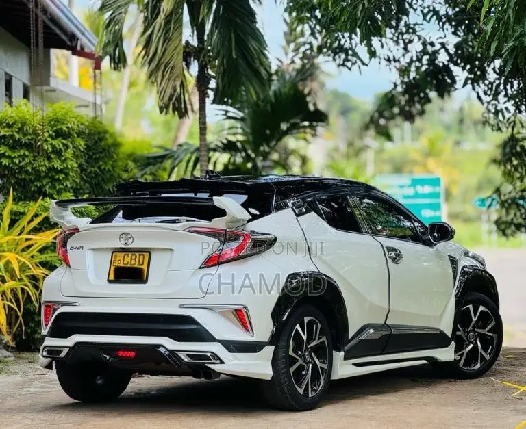 Toyota CHR NGX10 2018 SUV (Used)