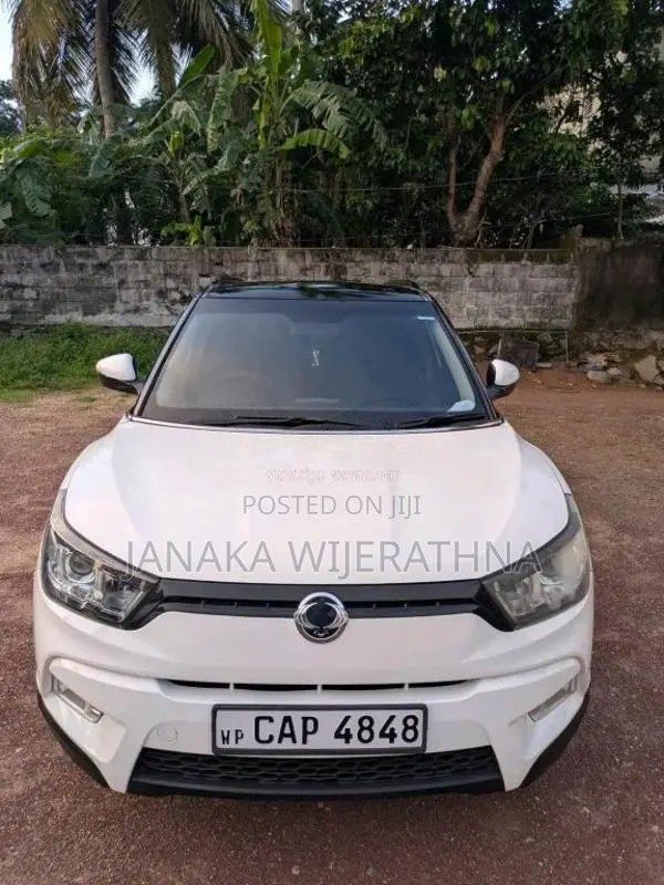 Micro Tivoli 2016 SUV (Used)
