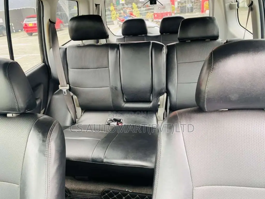 Mitsubishi Montero 2000 SUV (Used)