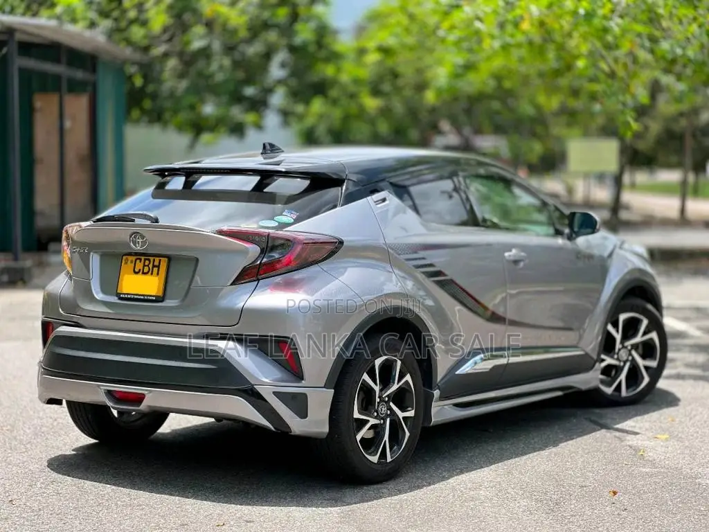Toyota CHR 2017 SUV (Used)