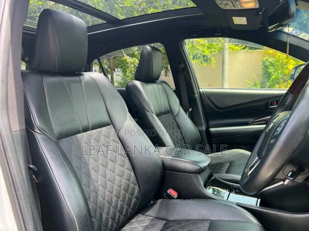 Toyota Harrier 2014 SUV (Used)
