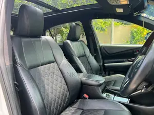 Toyota Harrier 2014 SUV (Used)