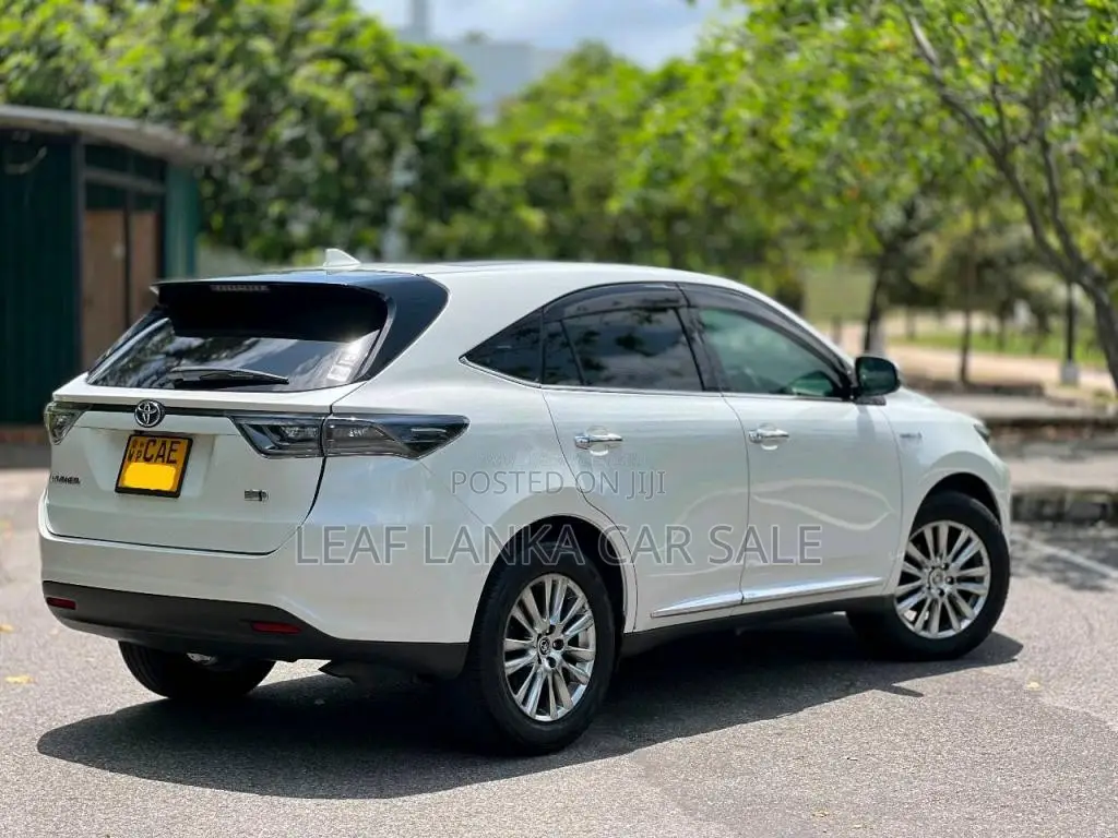Toyota Harrier 2014 SUV (Used)