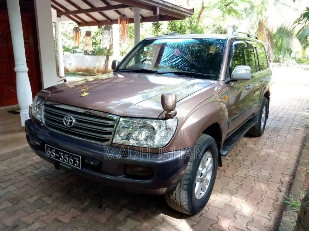 Toyota Sahara100 1999 SUV (Used)