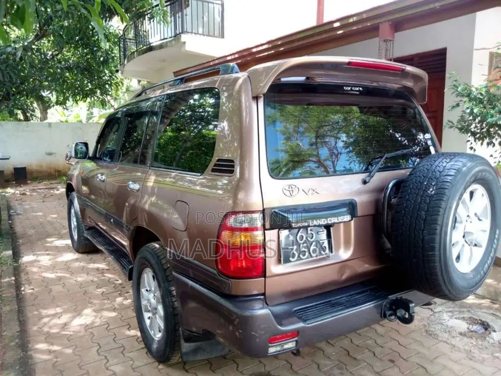 Toyota Sahara100 1999 SUV (Used)