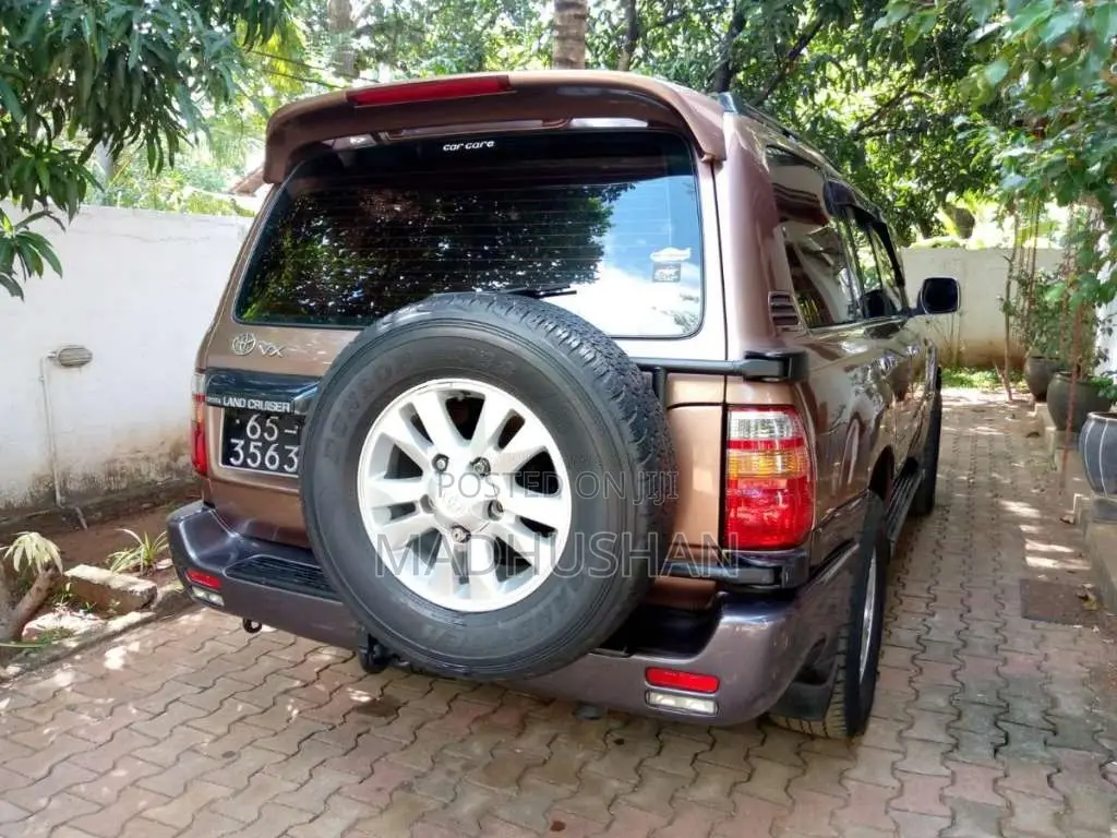 Toyota Sahara100 1999 SUV (Used)