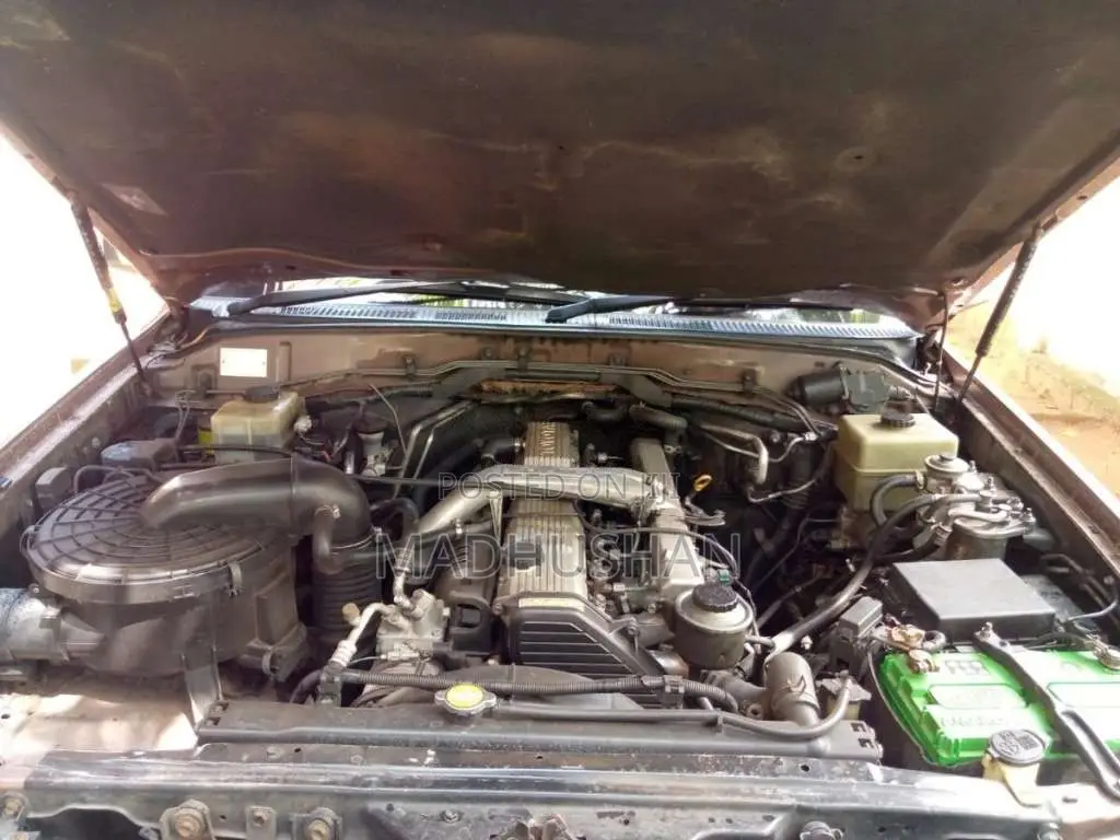 Toyota Sahara100 1999 SUV (Used)