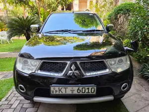 Mitsubishi Montero Sport 2012 SUV (Used)