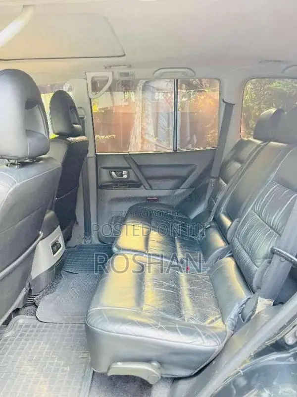 Mitsubishi Montero 2002 SUV (Used)