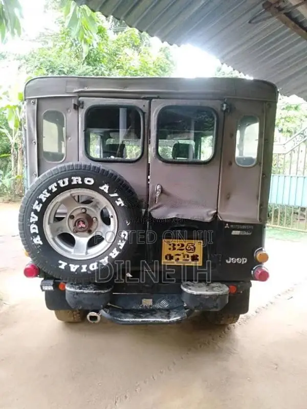 Mitsubishi 4DR5 1980 SUV (Used)