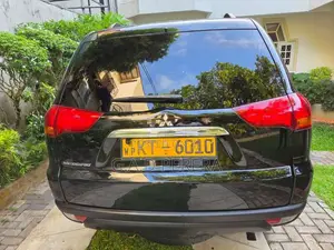 Mitsubishi Montero Sport 2012 SUV (Used)