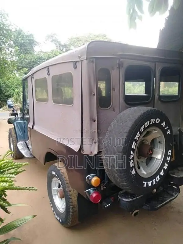 Mitsubishi 4DR5 1980 SUV (Used)