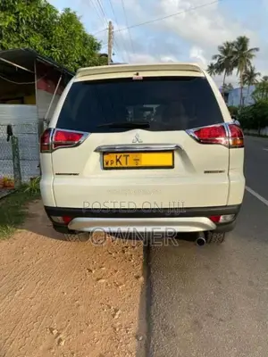 Mitsubishi Montero 2012 SUV (Used)