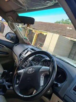 Toyota Fortuner 2014 SUV (Used)