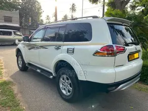 Mitsubishi Montero 2012 SUV (Used)