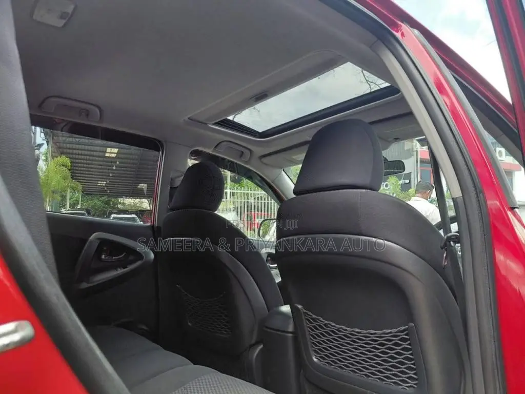 Toyota RAV4 G Grade 2013 SUV (Used)
