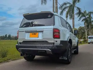 Toyota Land Cruiser Prado 250 VX 2025 SUV (Used)
