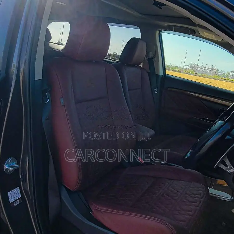 Mitsubishi Outlander PHEV Premium 2015 SUV (Used)