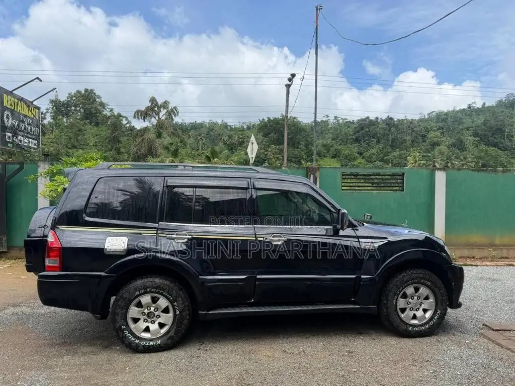 Mitsubishi Montero 2007 SUV (Used)