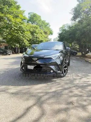 Toyota CHR 2017 SUV (Used)