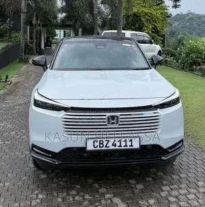 Honda Vezel 2025 SUV (Used)