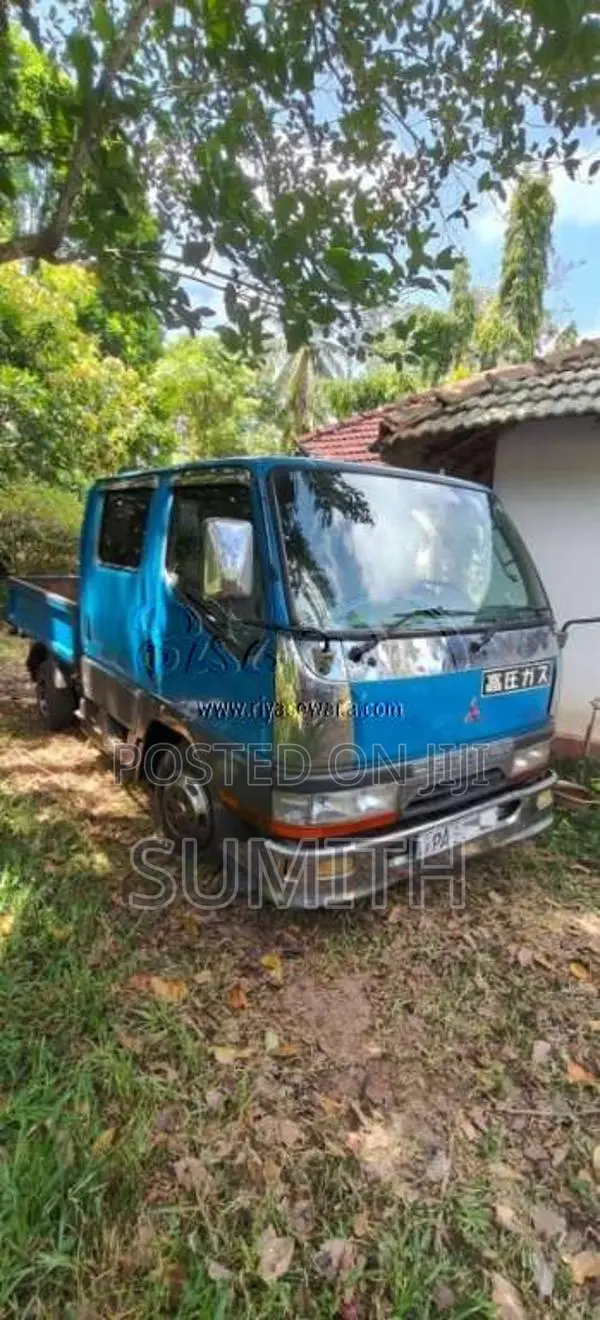 Mitsubishi Canter 2002 Crew Cab (Used)