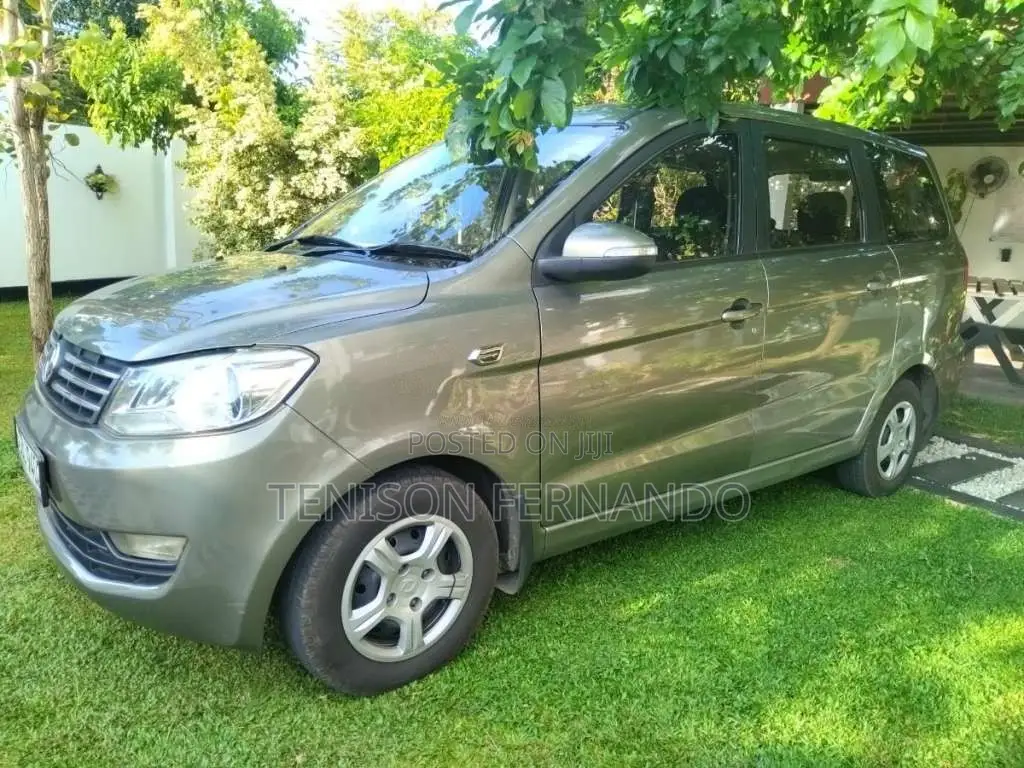 DFSK Glory 330 2021 SUV (Used)