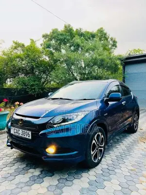 Honda Vezel 2014 SUV (Used)