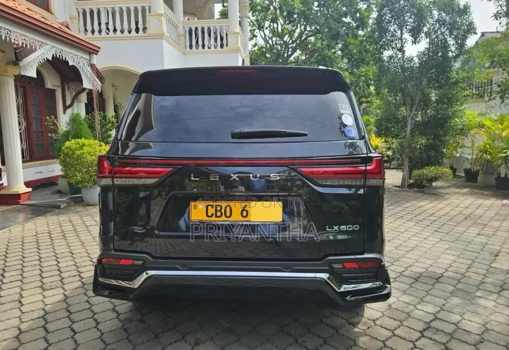 Lexus LX600 2023 SUV (Used)