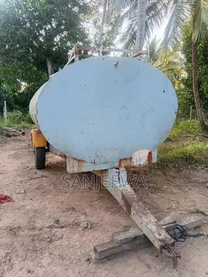 Other Water Tank 2018 Heavy-Duty (Used)