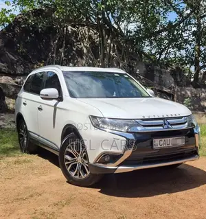 Mitsubishi Outlander 2016 SUV (Used)